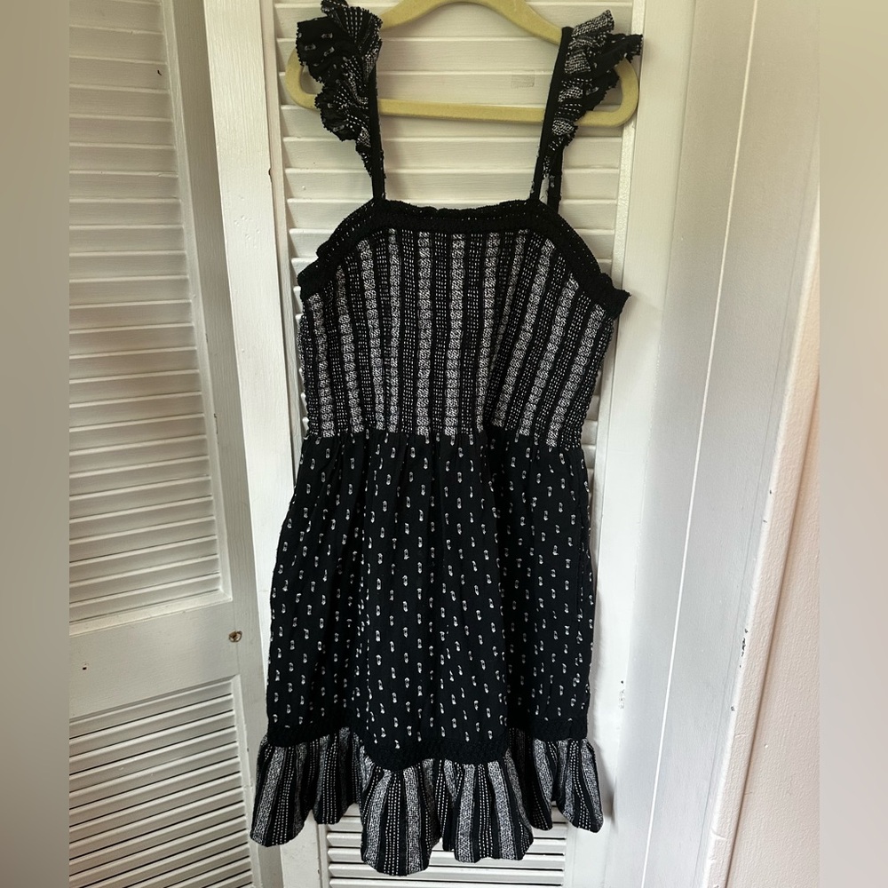 Vineyard Vines Black and White Textured Dress